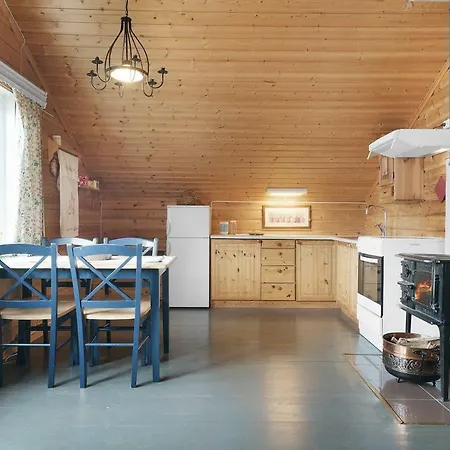 Kjerringoyveien 87 Holiday home *